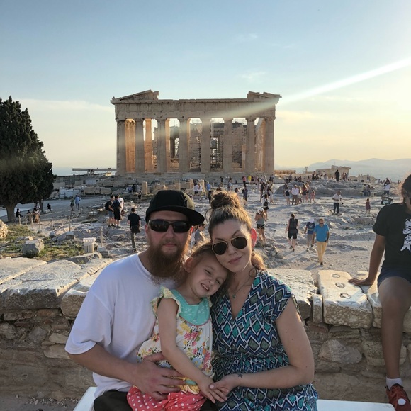 Meet your Posher, Aja - Picture 11 of 12